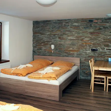 Stein Apartment *